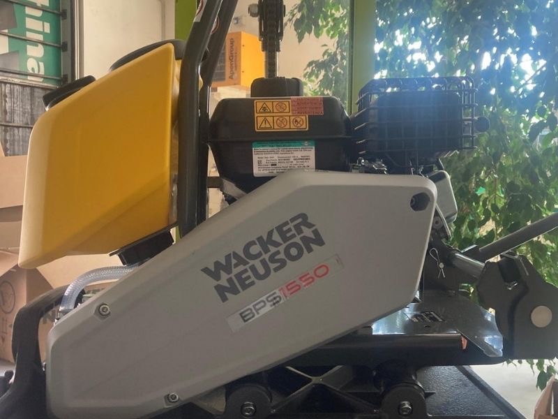 PIASTRA VIBRANTE COMPATTATRICE 15 KN WACKER NEUSON BPS1550AW