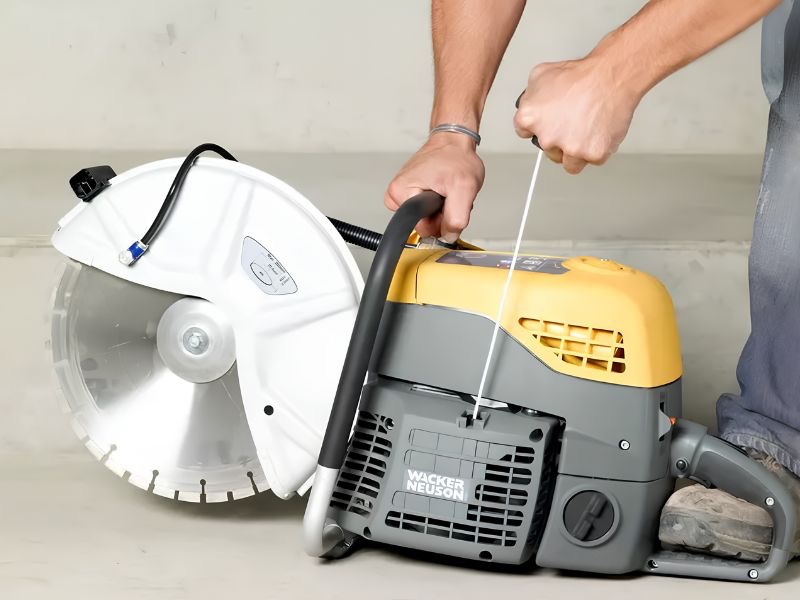 MOTOTRONCATRICE WACKER NEUSON BTS635S
