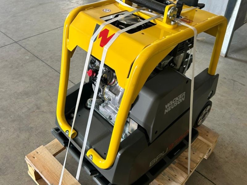 PIASTRA VIBRANTE REVESIBILE WACKER NEUSON BPU3750ATS