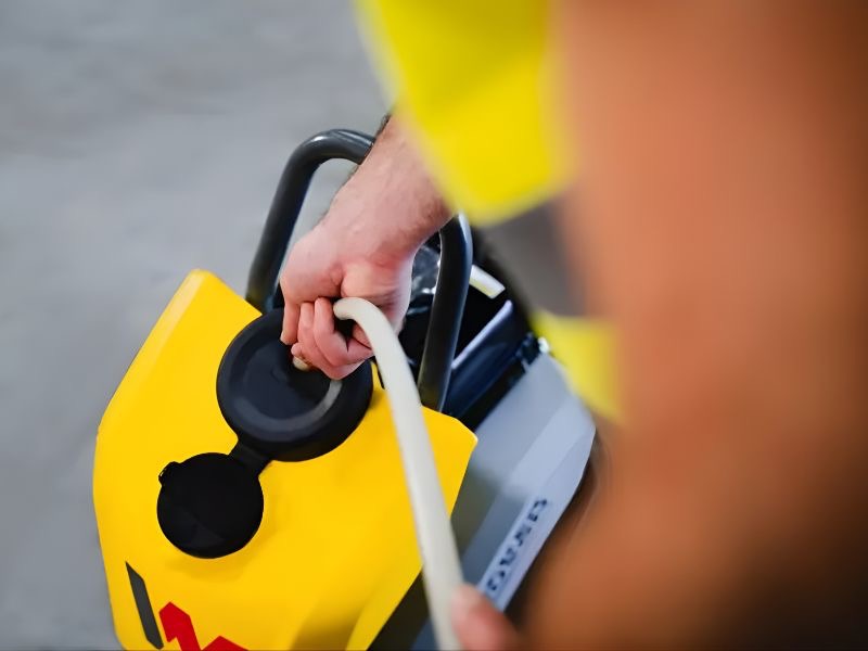 PIASTRA VIBRANTE COMPATTATRICE 15 KN WACKER NEUSON BPS1550AW