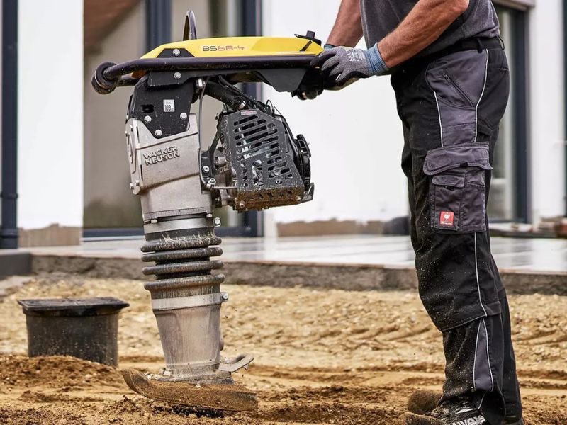 VIBROCOSTIPATORE 18KN WACKER NEUSON BS60-4